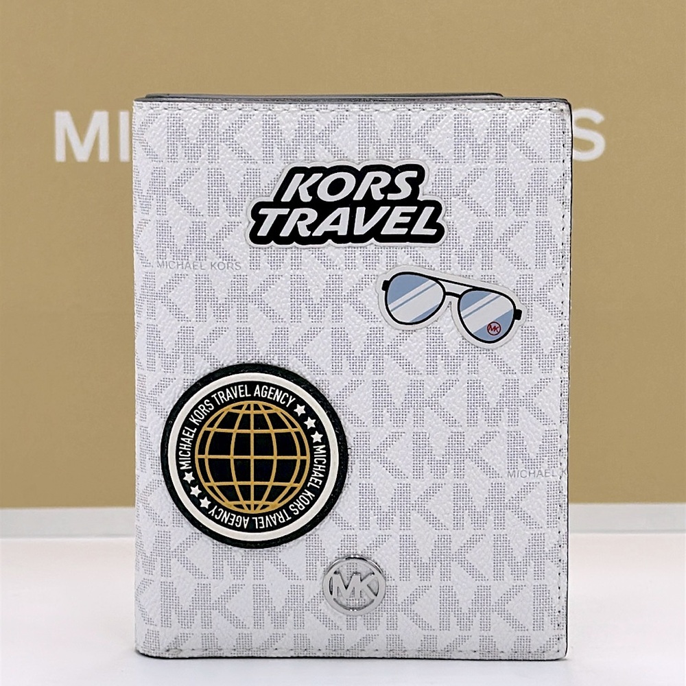 Michael Kors White Travel Passport Cover with Patches - Picture 2 of 10